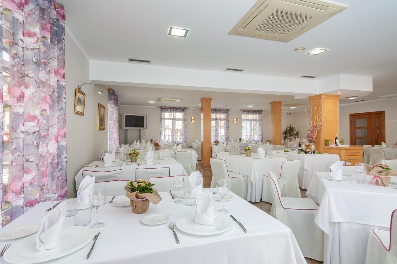 Hotel La Terraza De Puente Viesgo Εξωτερικό φωτογραφία